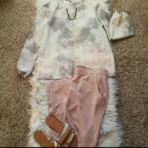 Juicy couture cold shoulder notch neck top - Picture 7 of 8